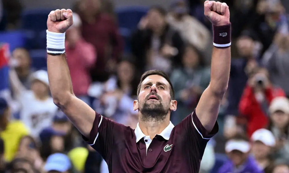 Djokovic beats Borges to stay perfect at China Open