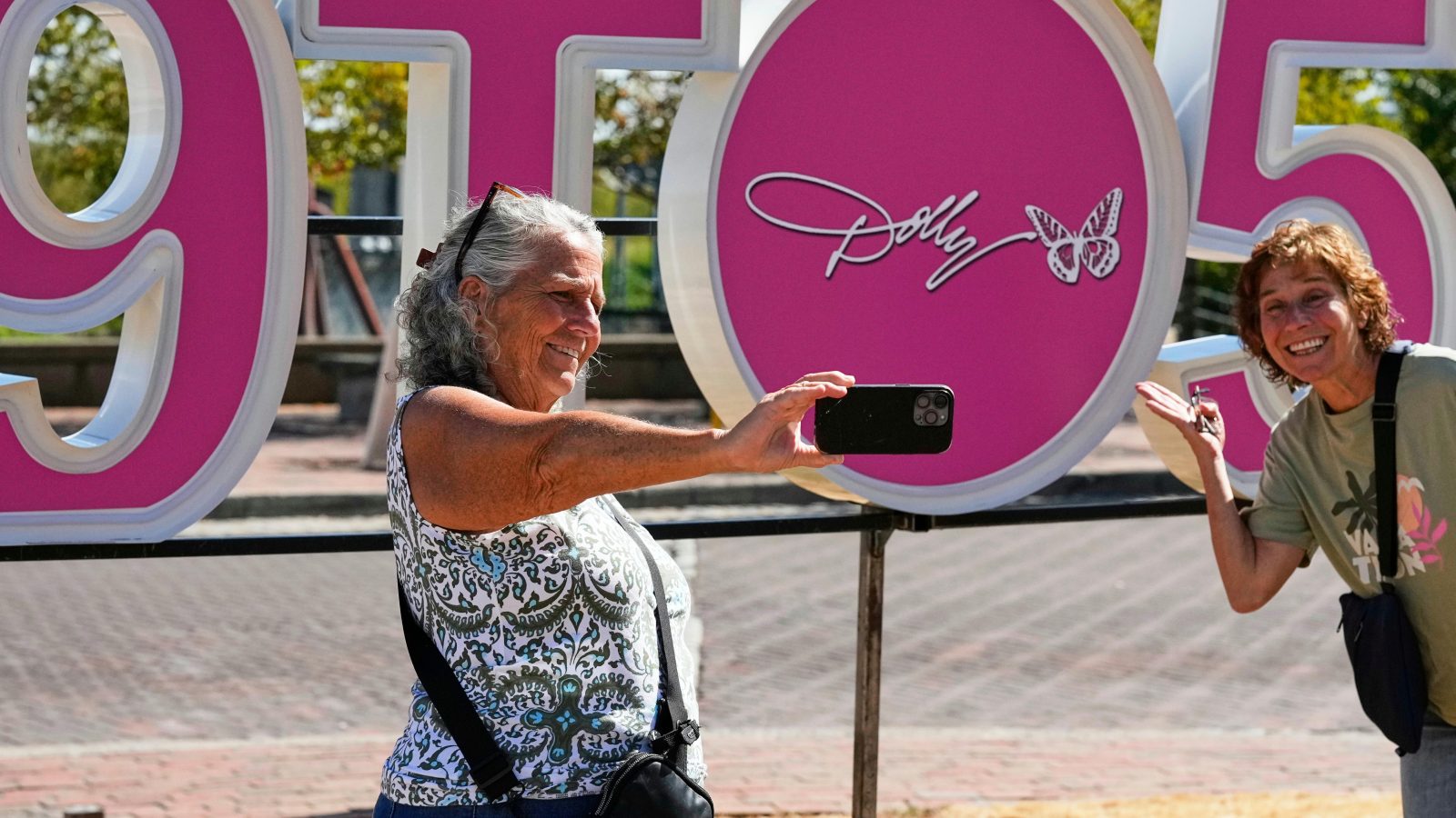 Dolly Parton Day declared in various cities and states across the US on 9/25