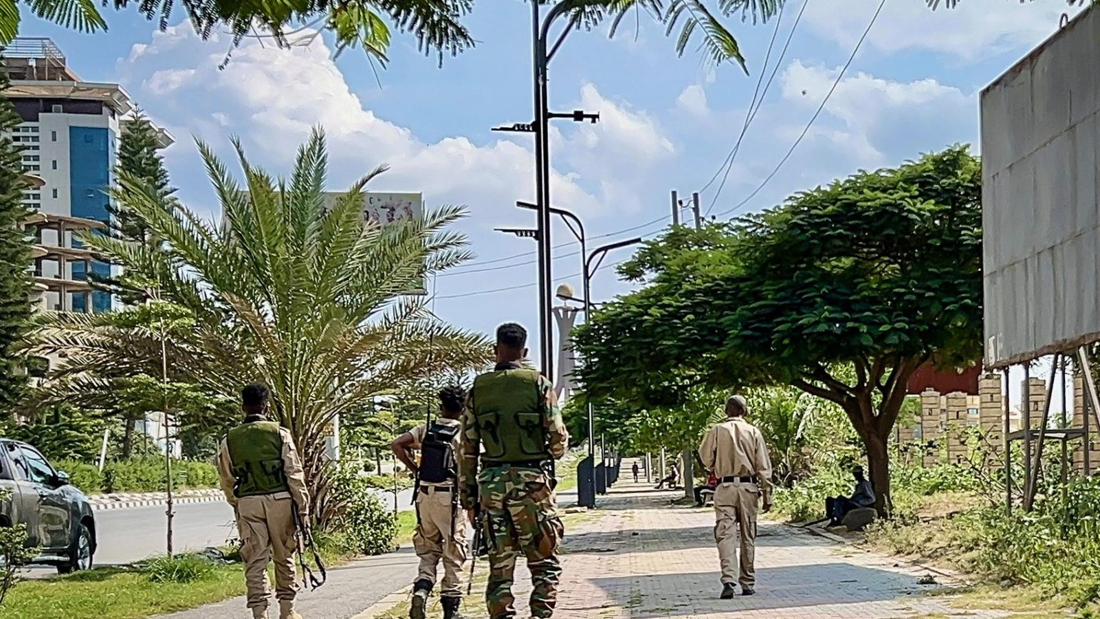 Fears of return to war as Tigray rebels launch offensive against Ethiopian army