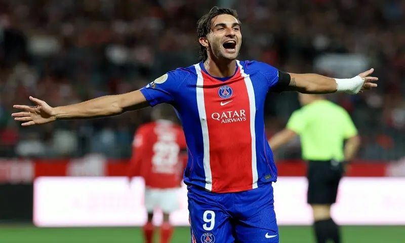 Ferran Torres fires PSG to first win of Ligue 1 season