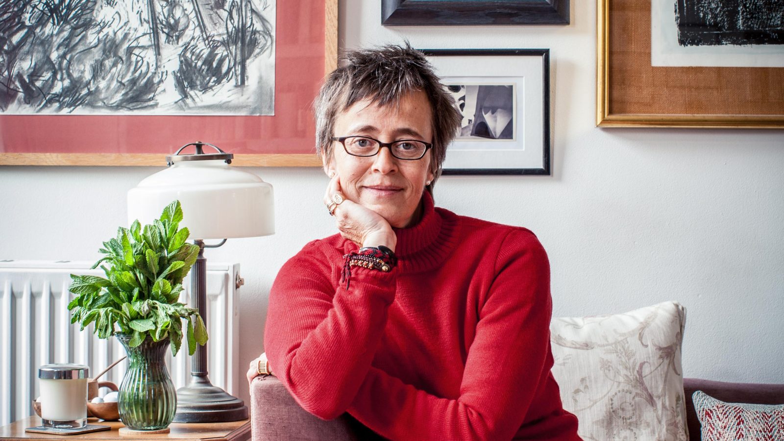 Frances Stonor Saunders obituary