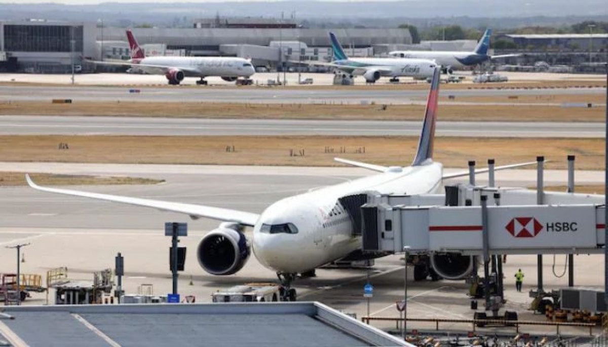 Heathrows third runway delayed amid significant challenges: What to know