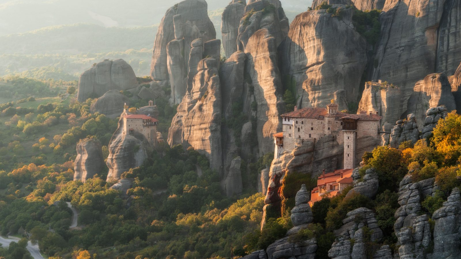 How to Make the Most of Greece’s Shoulder Season, According to Condé Nast Traveler Specialists