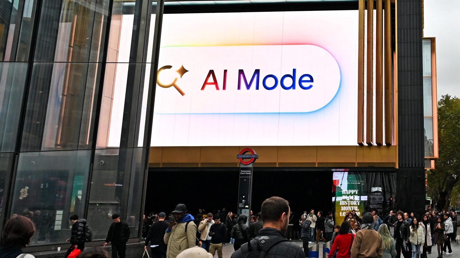 ‘I miss old Google’: readers tell us how they search the internet in the age of AI