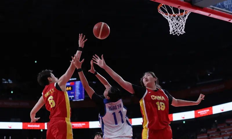 'Invincible' 7ft 4in teen basketball player stars as China win bronze