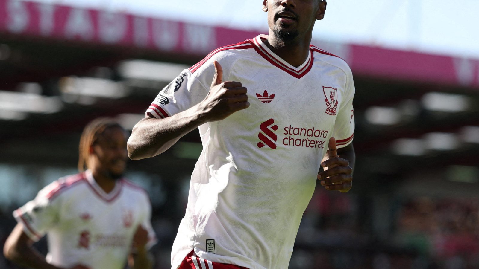 Isak pounces to give Liverpool victory on Iraola’s return to Bournemouth