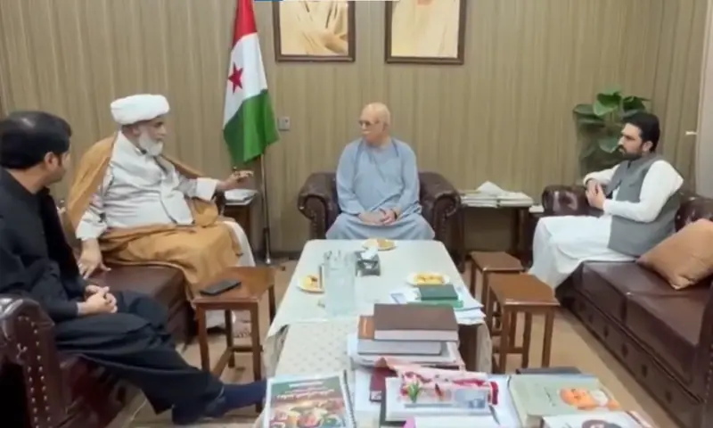 KP CM Afridi meets NA, Senate opposition leaders to discuss Sept 27 protest