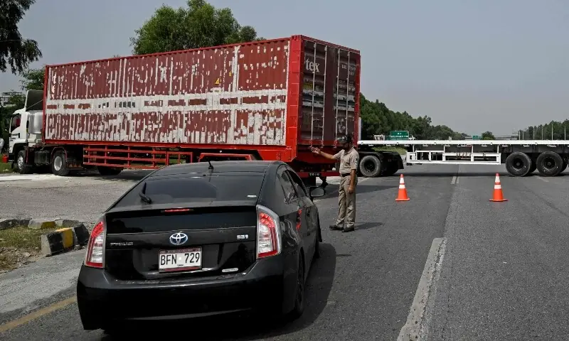 Lawyer challenges Islamabad-Peshawar Motorway closure in IHC