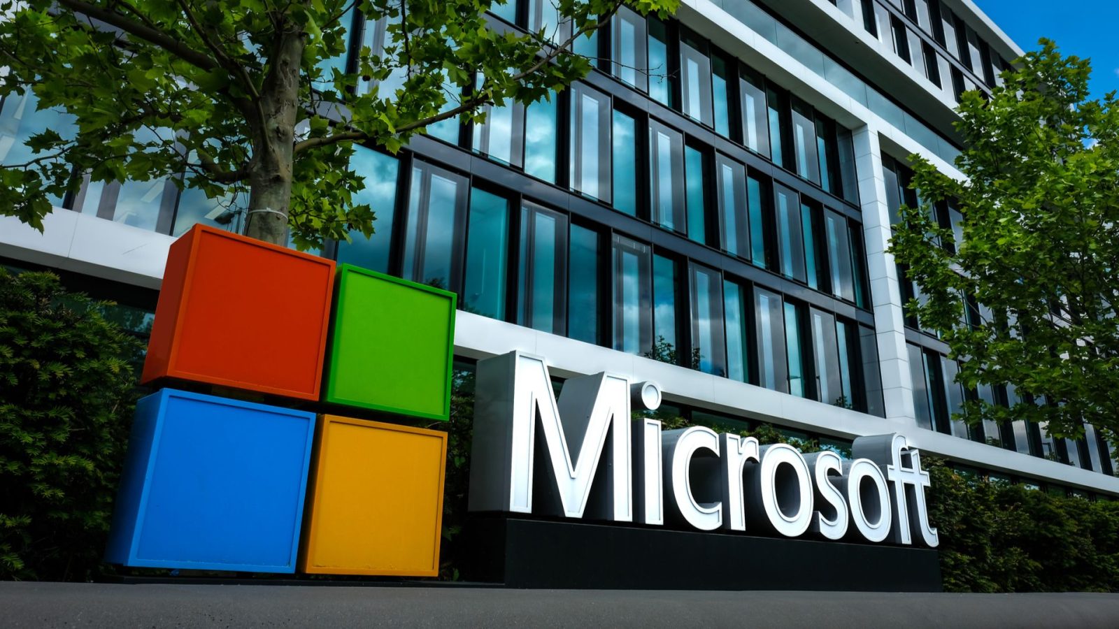 Microsoft, Google took down $66 million cybercrime marketplace that sold virtual machines with free software
