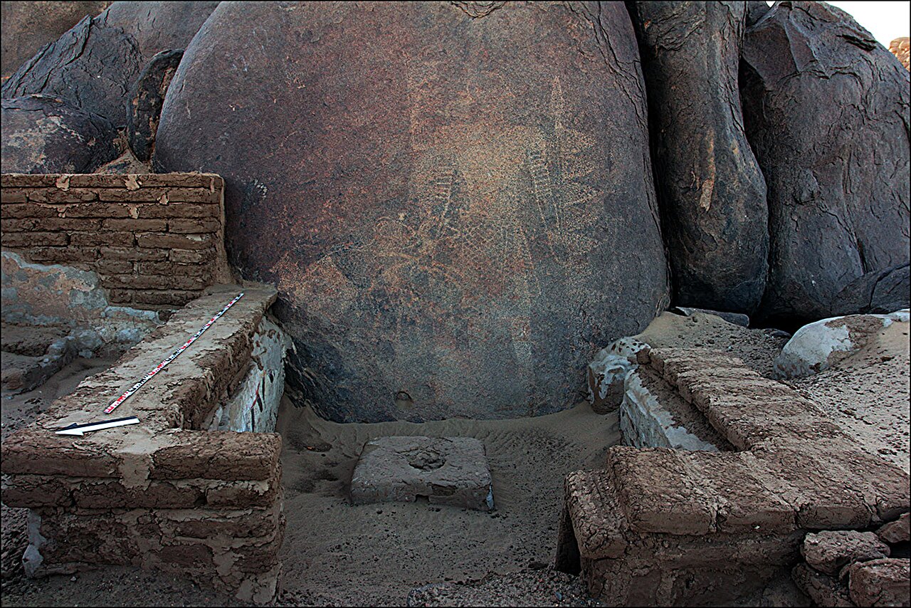 Mysterious giant carving may show a Kushite ruler and mark an ancient borderland