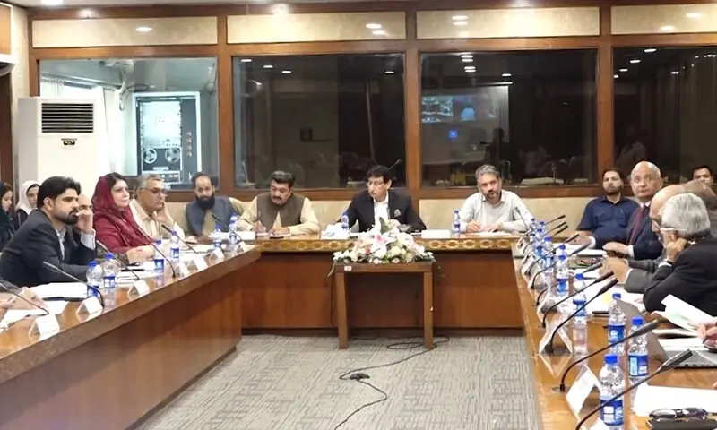 NA panel irked over poor mobile services, seeks efforts to bring Apple to Pakistan