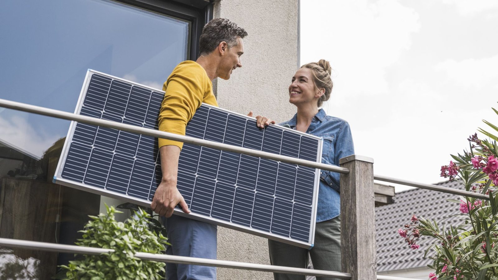 New solar panel tech could trap heat for 1,000 times longer to beat a long-standing limit in energy production