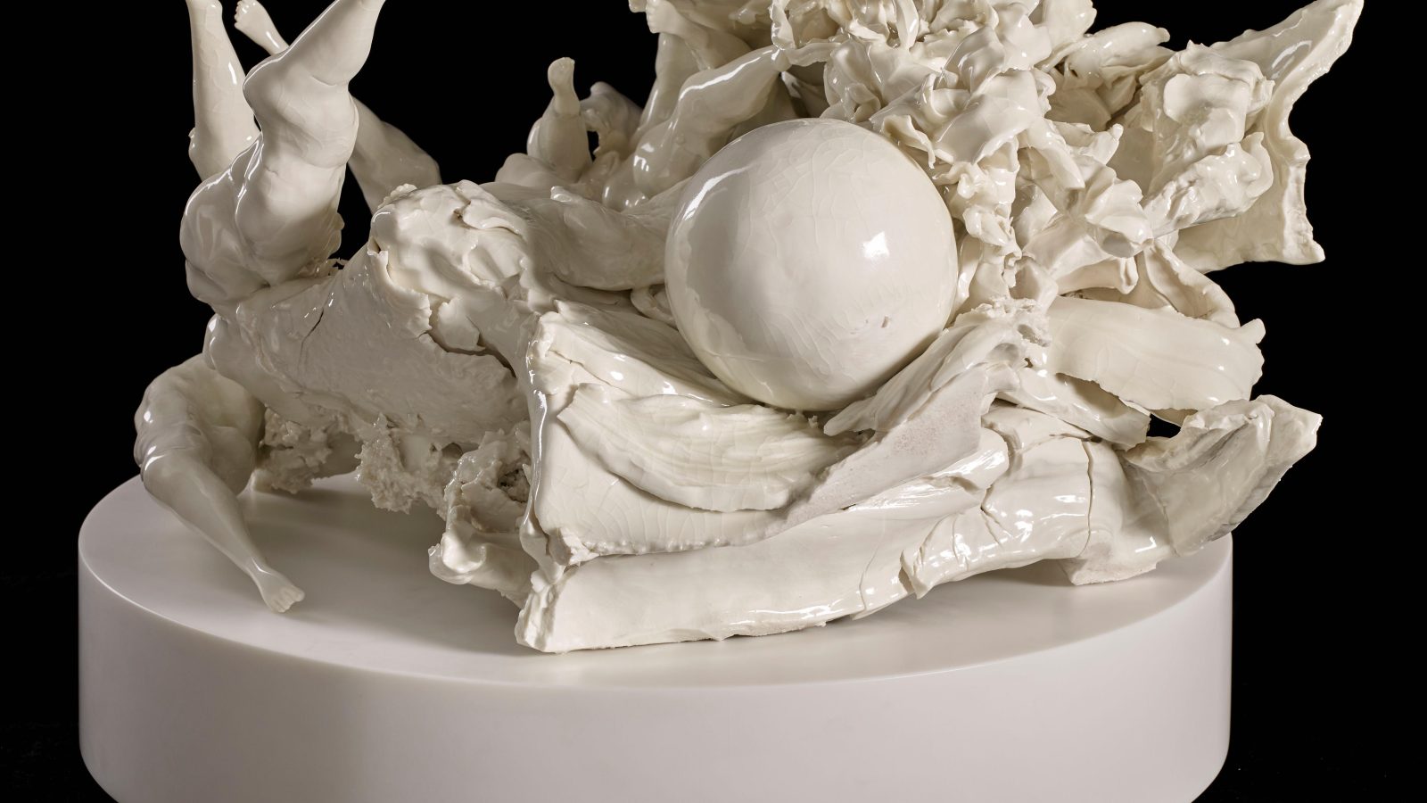 Rachel Kneebone review – who knew porcelain could be so edgy, nerve-wracking and marvellous?