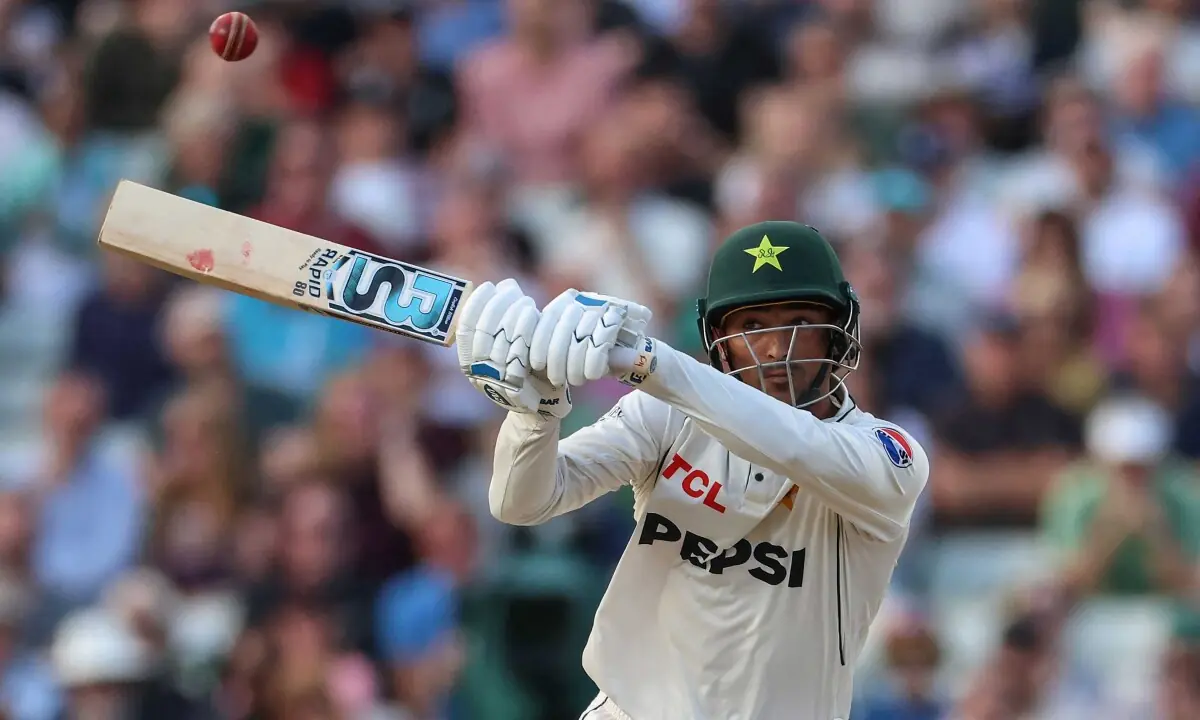 Razaullah heroics deny England quickfire win in third Test against Pakistan