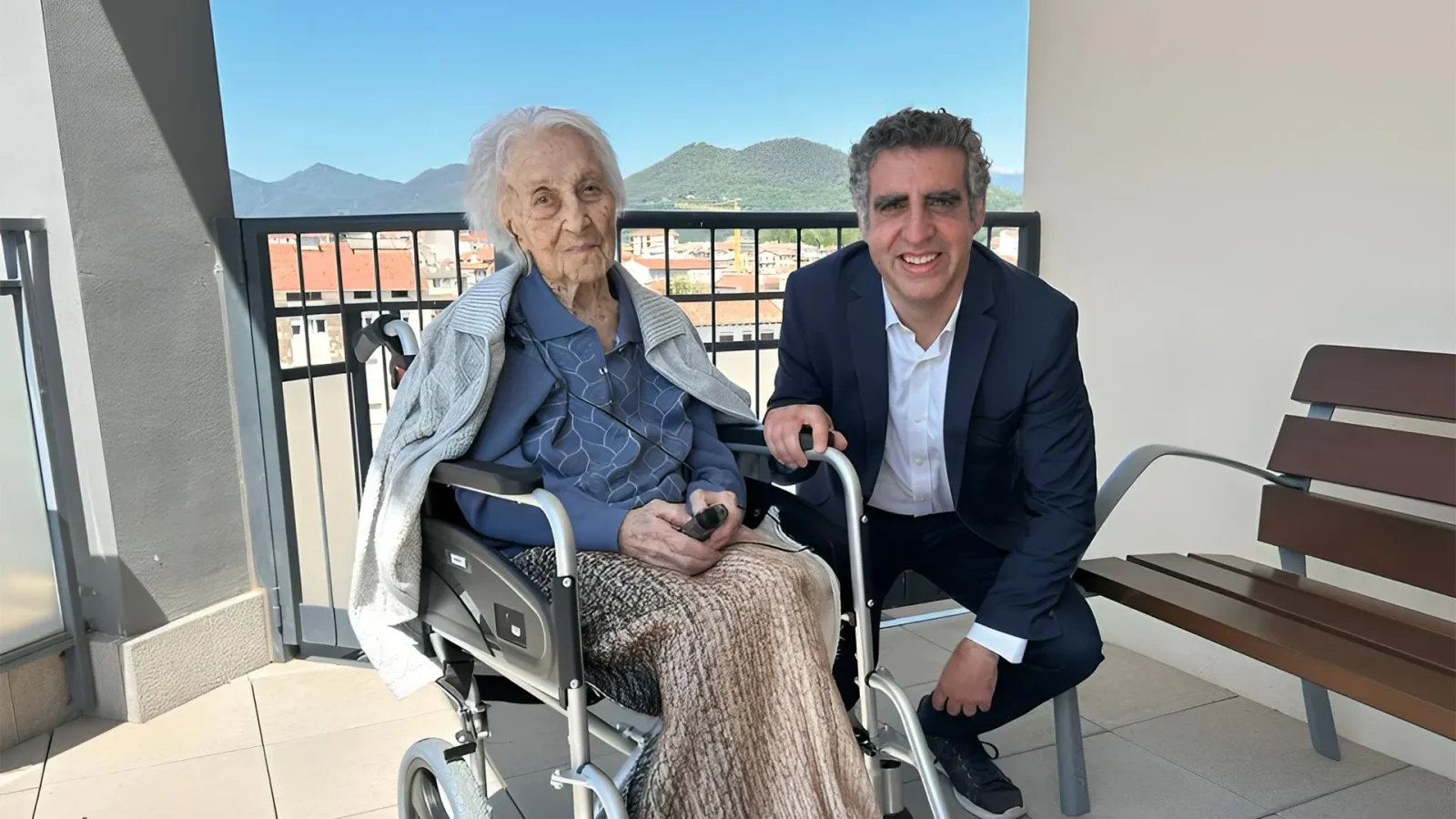 Scientists find signs of extreme aging and youth in the same 117-year-old