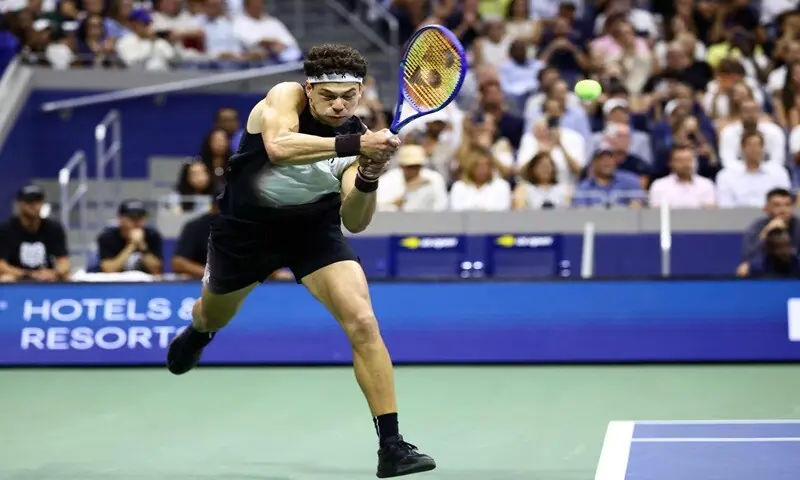 Shelton tops Tiafoe to book US Open title clash with Zverev