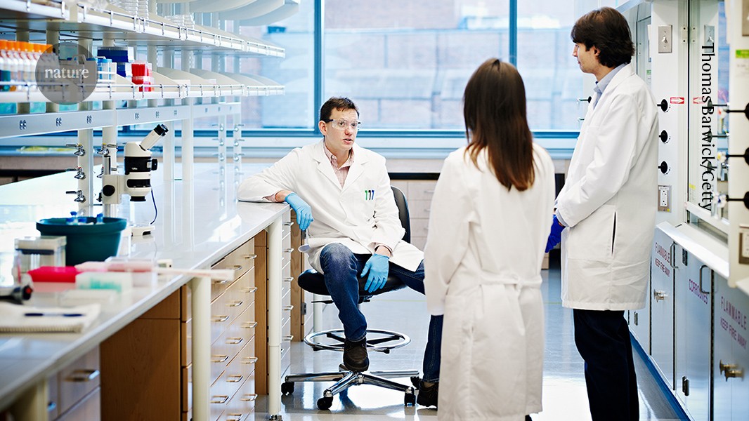 Successful early-career scientists rely on network of mentors