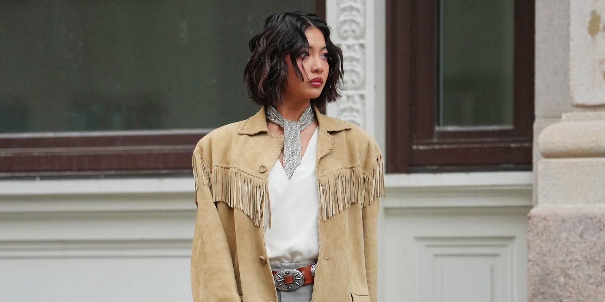 The Fringe Jacket Outfit Ideas That Make Fall Dressing Feel Fresh