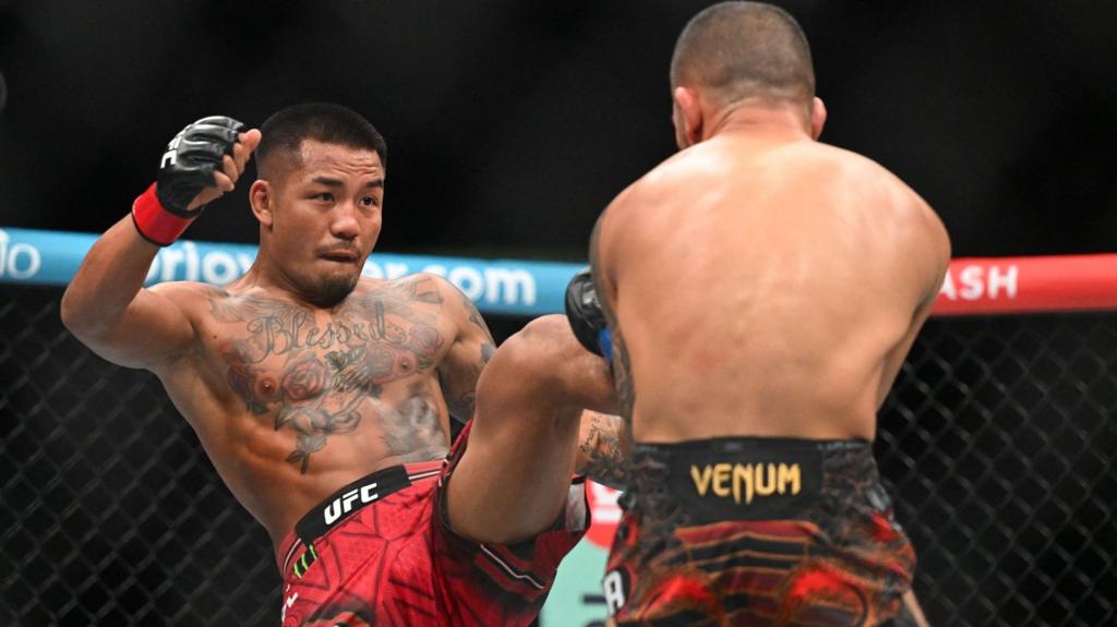 Van beats Pantoja to retain UFC flyweight title