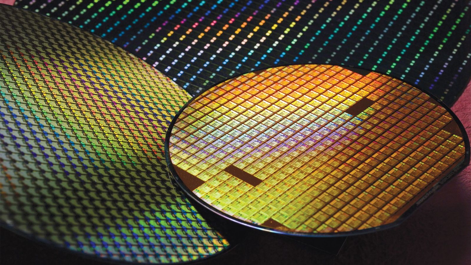 Will Samsung and Qualcomm’s organic bridge technology make AI processors more powerful and cheaper to produce?