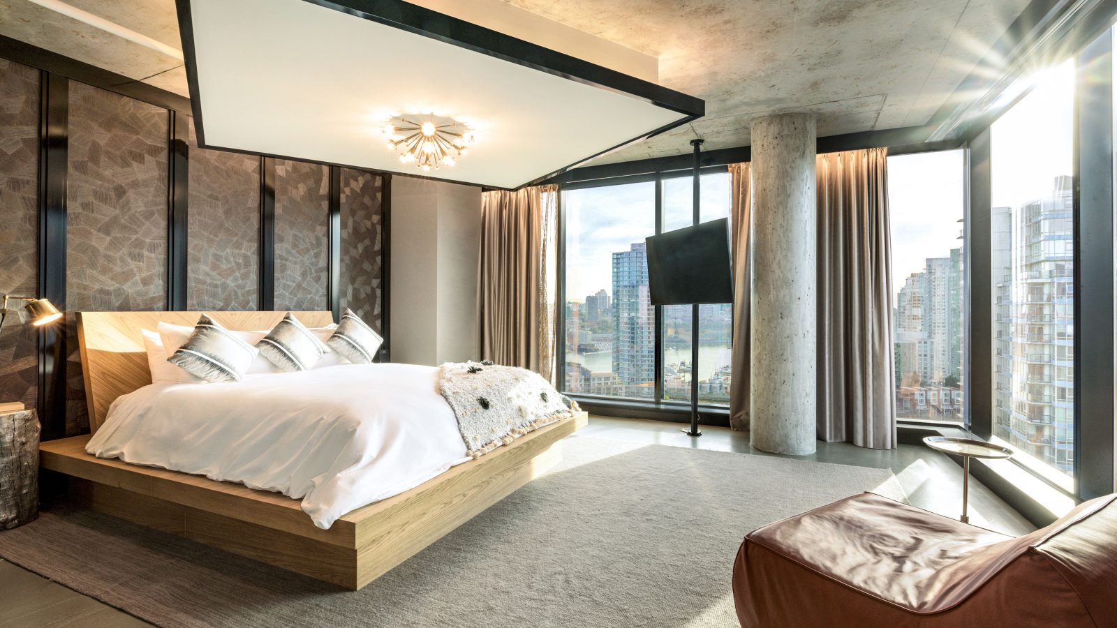 20 Best Hotels in Vancouver for Nature, Seawall Views, and Rooftop Pools