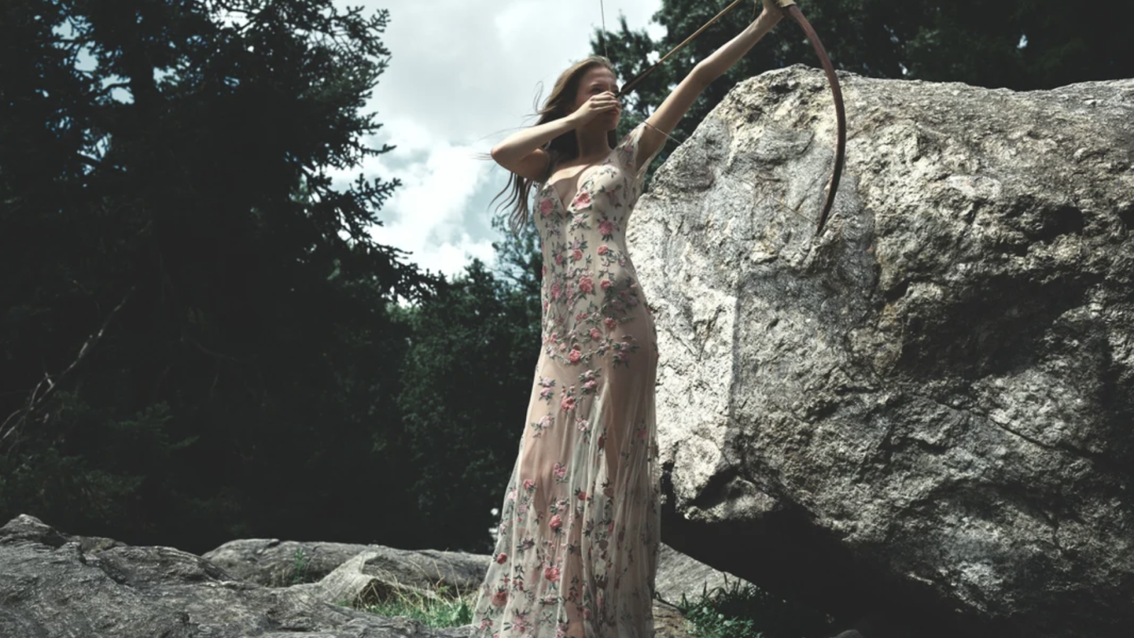 ‘A Court of Thorns and Roses’ Gets a Fittingly Sexy Fashion Collection Ahead of Sarah J. Maas’s Latest Book