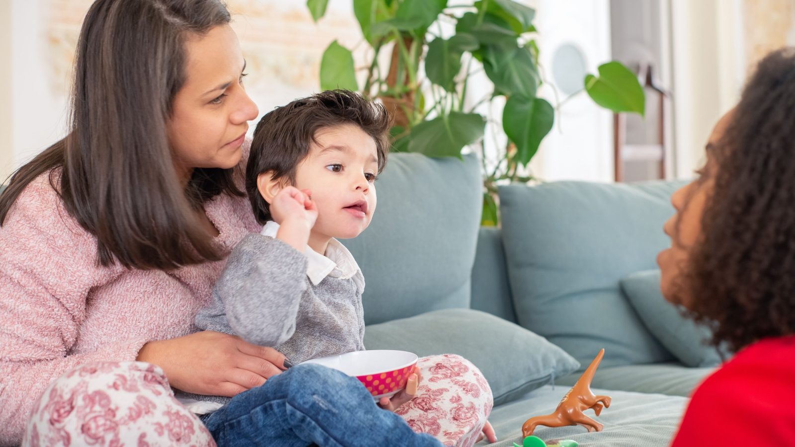 Access to ASL from birth increases childhood math proficiency in deaf children