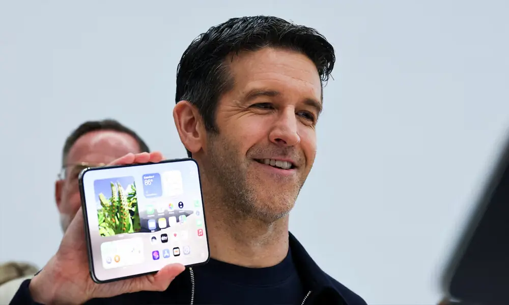 Apple will have limited iPhone Duo units available in stores on Friday