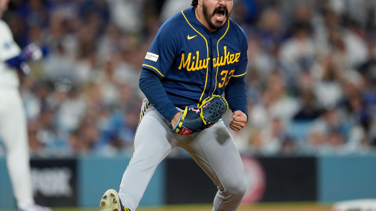 Brilliant Brewers reach first World Series since 1982 as Dodgers blow 4-0 lead