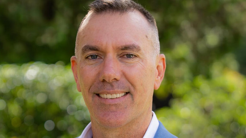 Cancer Council Qld backs chief executive amid bullying lawsuit