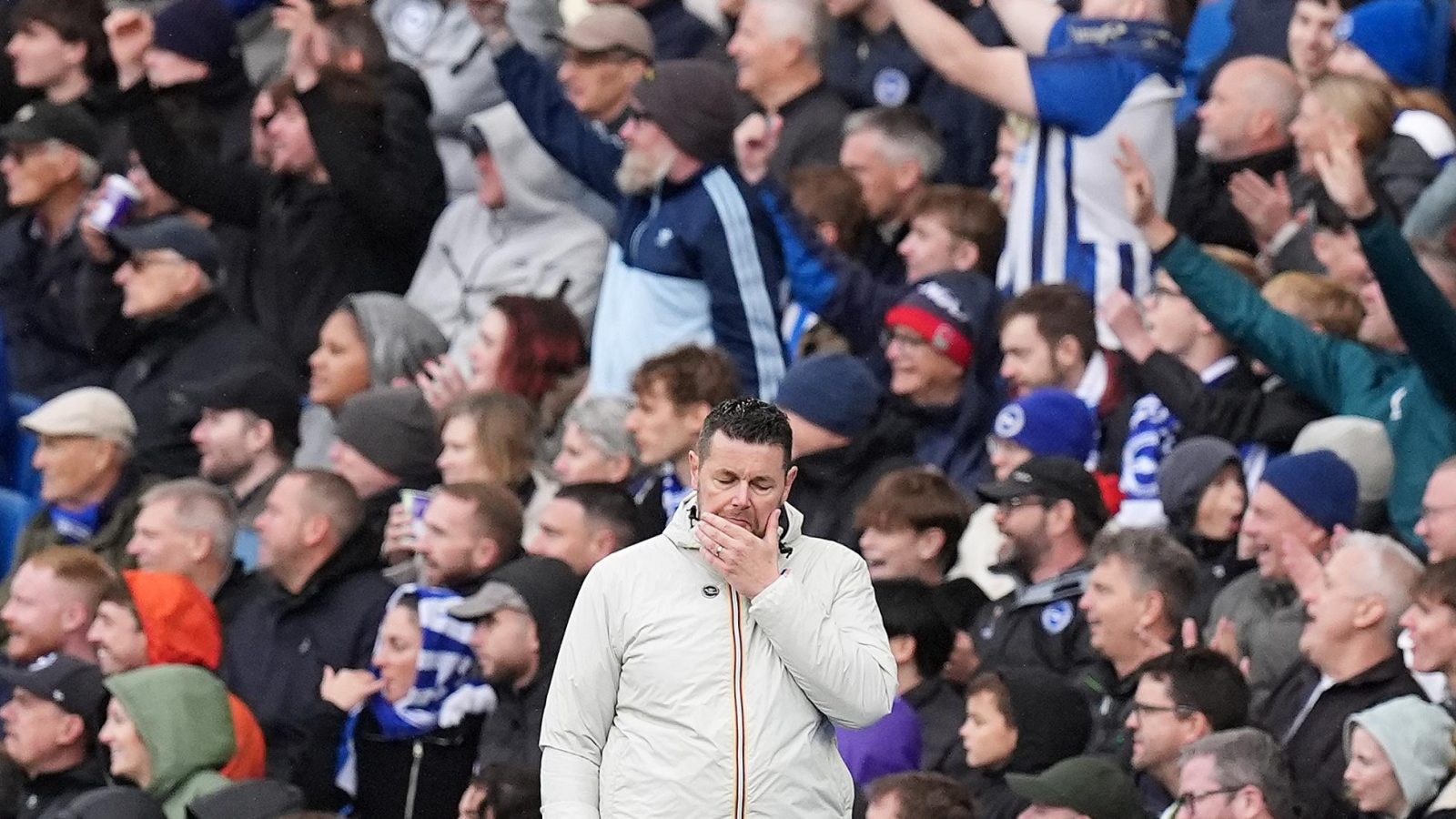 Crystal Palace to give Sage more time but manager under serious scrutiny