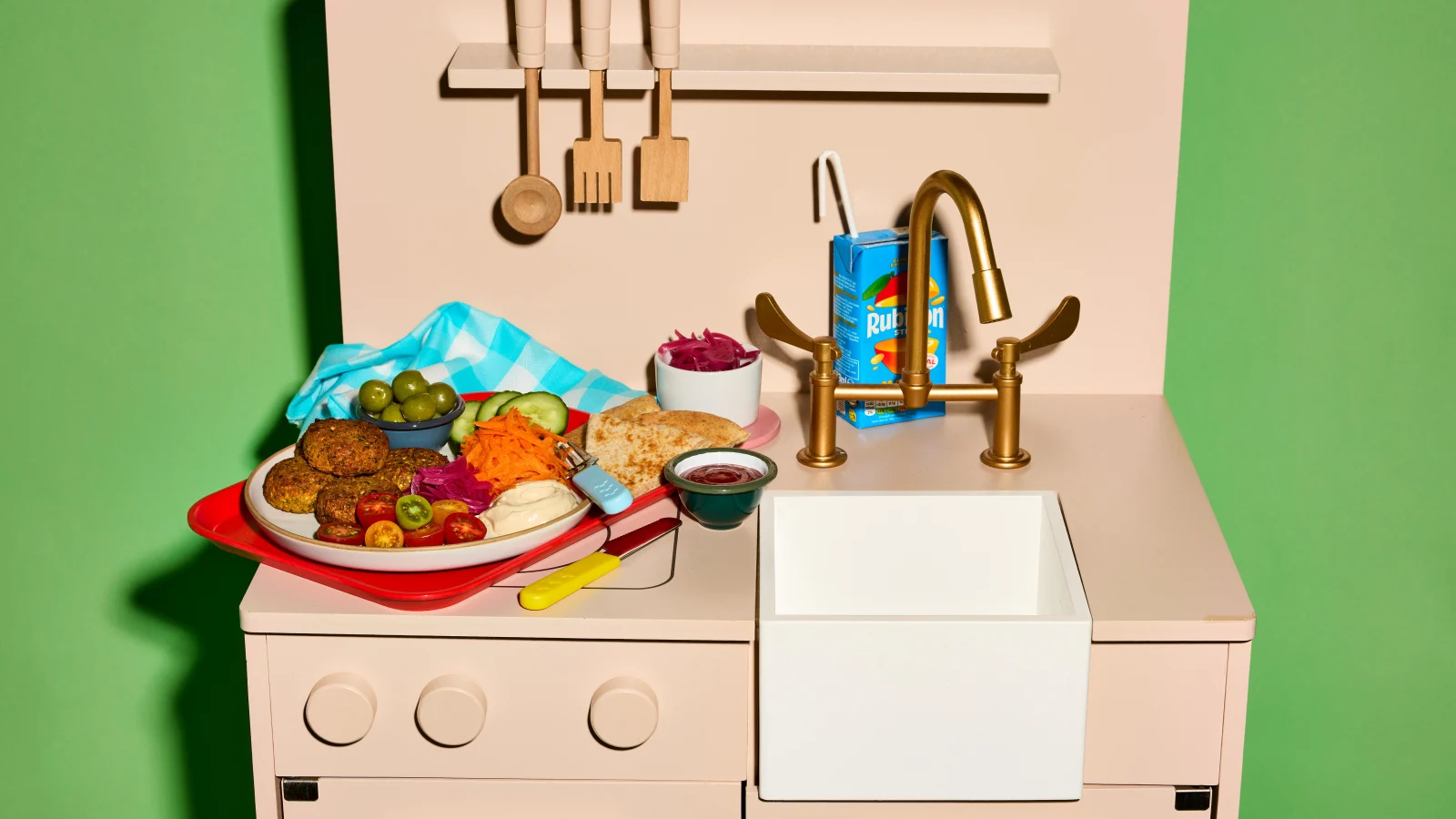 Don’t make sugar a treat –or hide the broccoli: top chefs on how to make your kids happy eaters