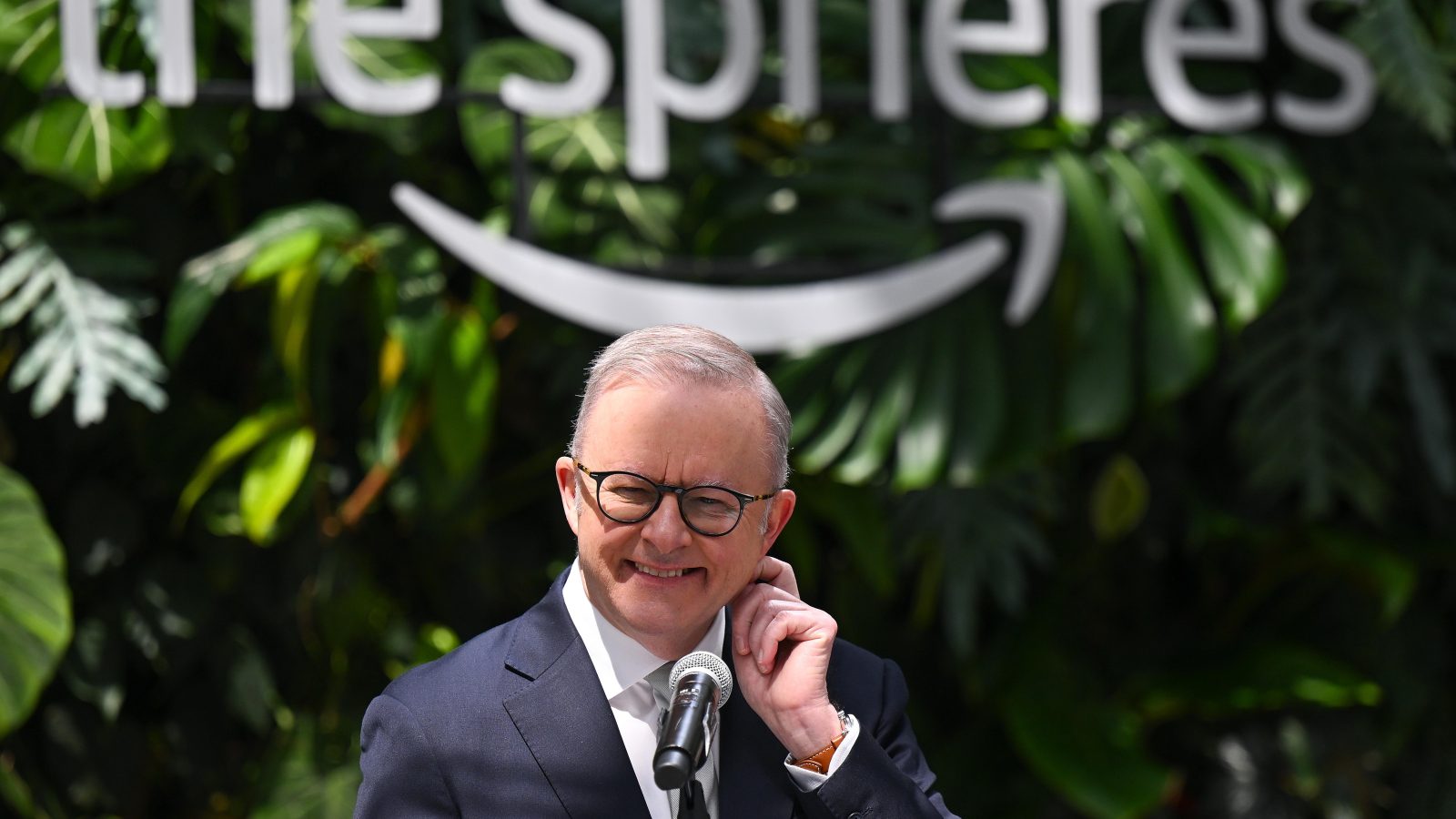 Donations to major parties and an ex-premier as a lobbyist: how datacentres play the political game in Australia