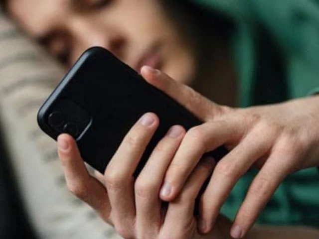 Experts urge govts to treat manosphere and misogyny as public health issues: report