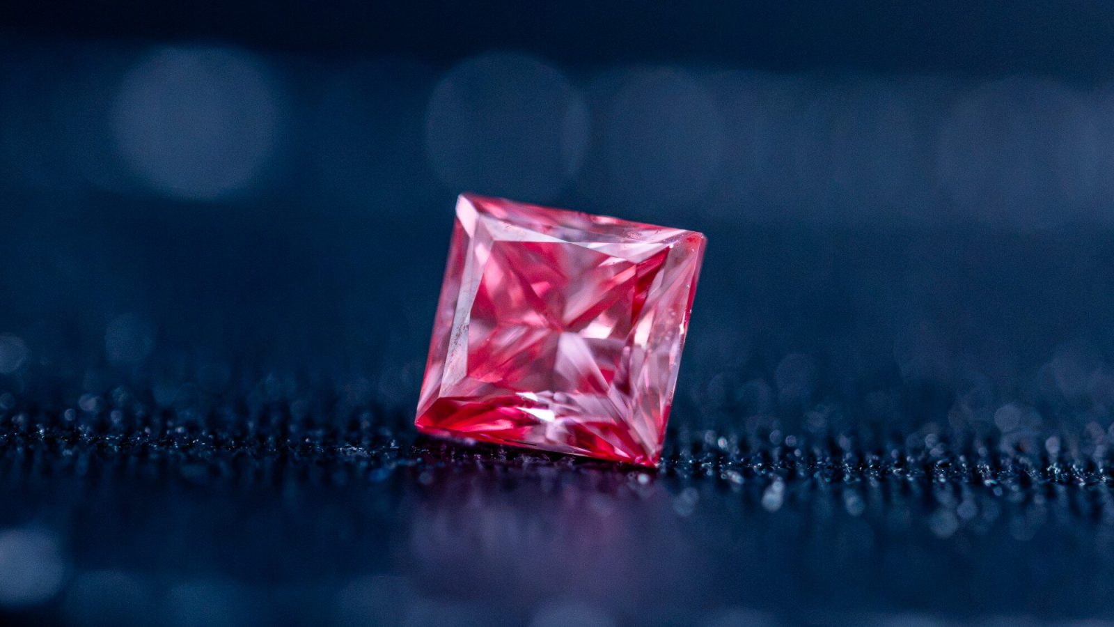 Faster molecular simulations identify promising diamond defects for quantum computers and sensors