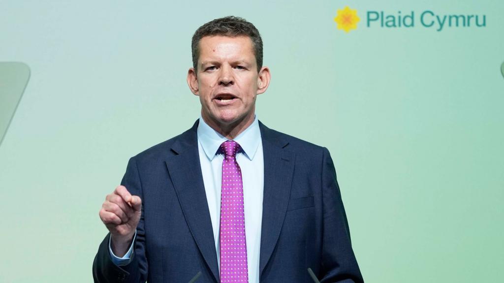 First minister demands 'new deal' for Wales before Plaid Cymru conference
