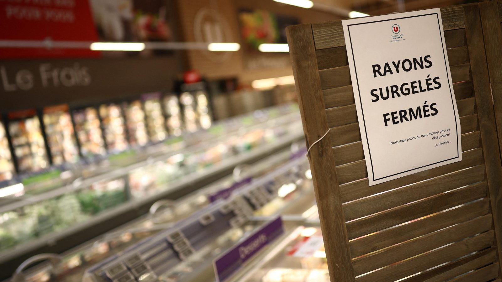 French supermarket director apologises after cyber-attack spoils fresh and frozen food - video