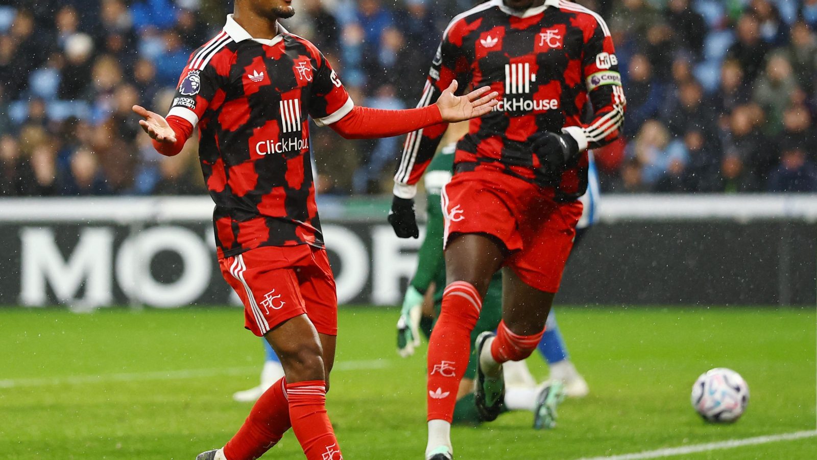 Fulham climb out of drop zone after Oscar Bobb’s late show sinks Coventry