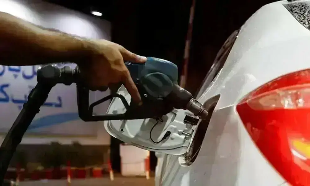 Govt cuts petrol price by Re0.66, raises diesel by Re0.52 per litre