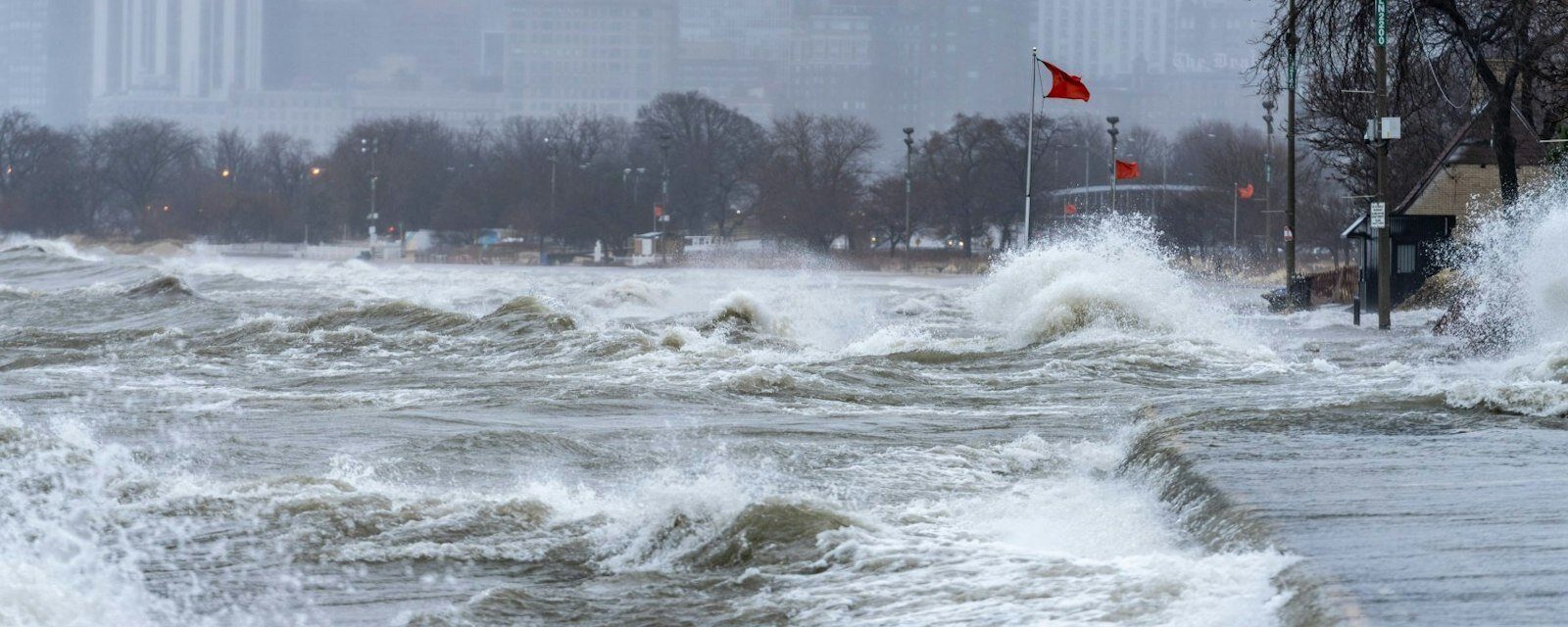 How AI could help predict and explain water levels in the Great Lakes