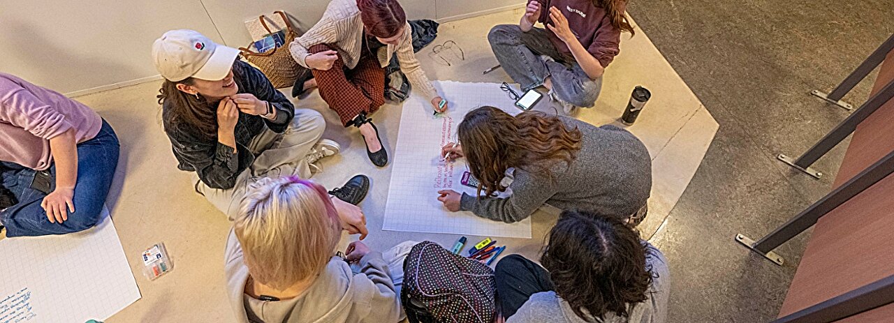 How does interdisciplinary collaboration work in practice? Three takeaways for teachers