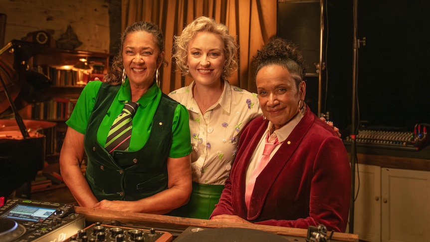 How Vika and Linda made leap from backing singers to hall of famers