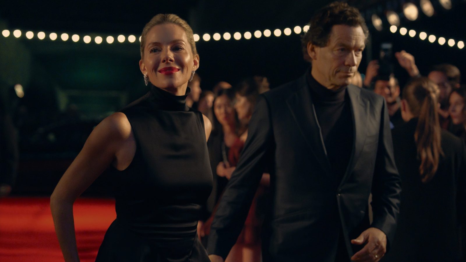 How War ’s Costume Designer Separated Sienna Miller From Her Character: ‘It Is a Bit Meta’