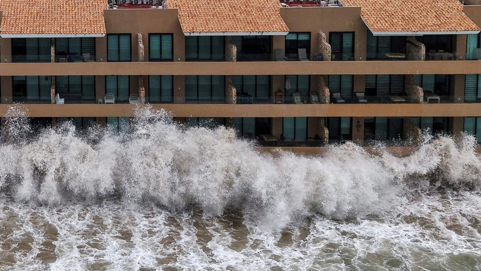 Hurricane Simon and Tropical Storm Rachel kill five people on Mexico’s Pacific coast