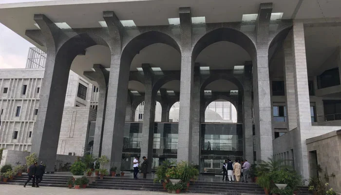 IHC chief justice refers plea challenging Judicial Commission decision to another bench
