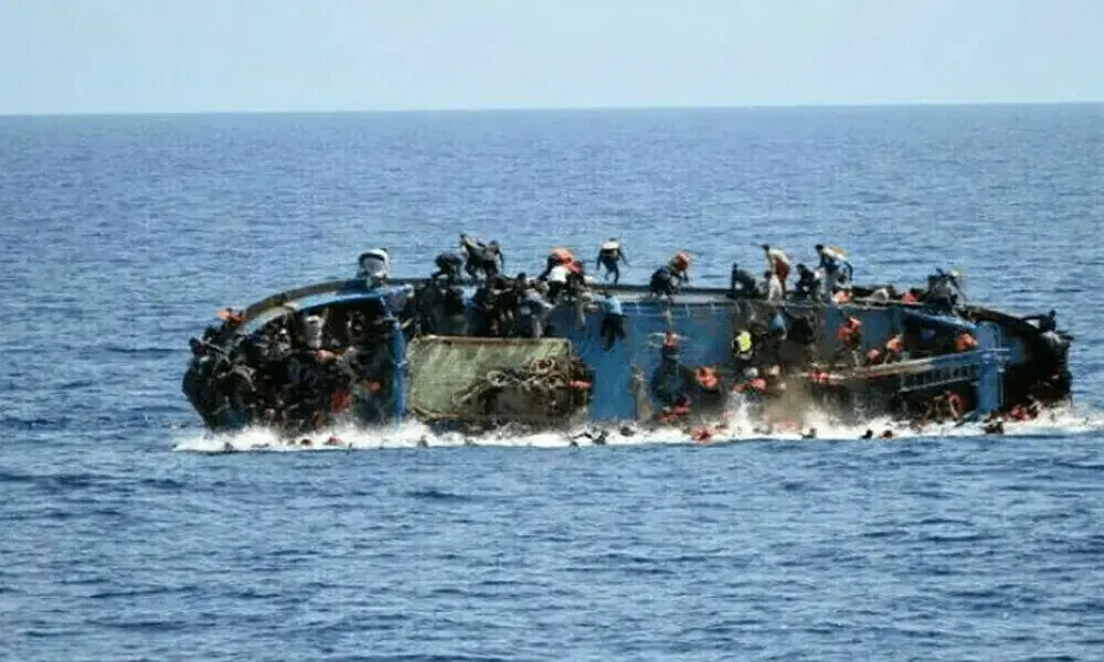 India boat capsizes, drowning 13, mostly children