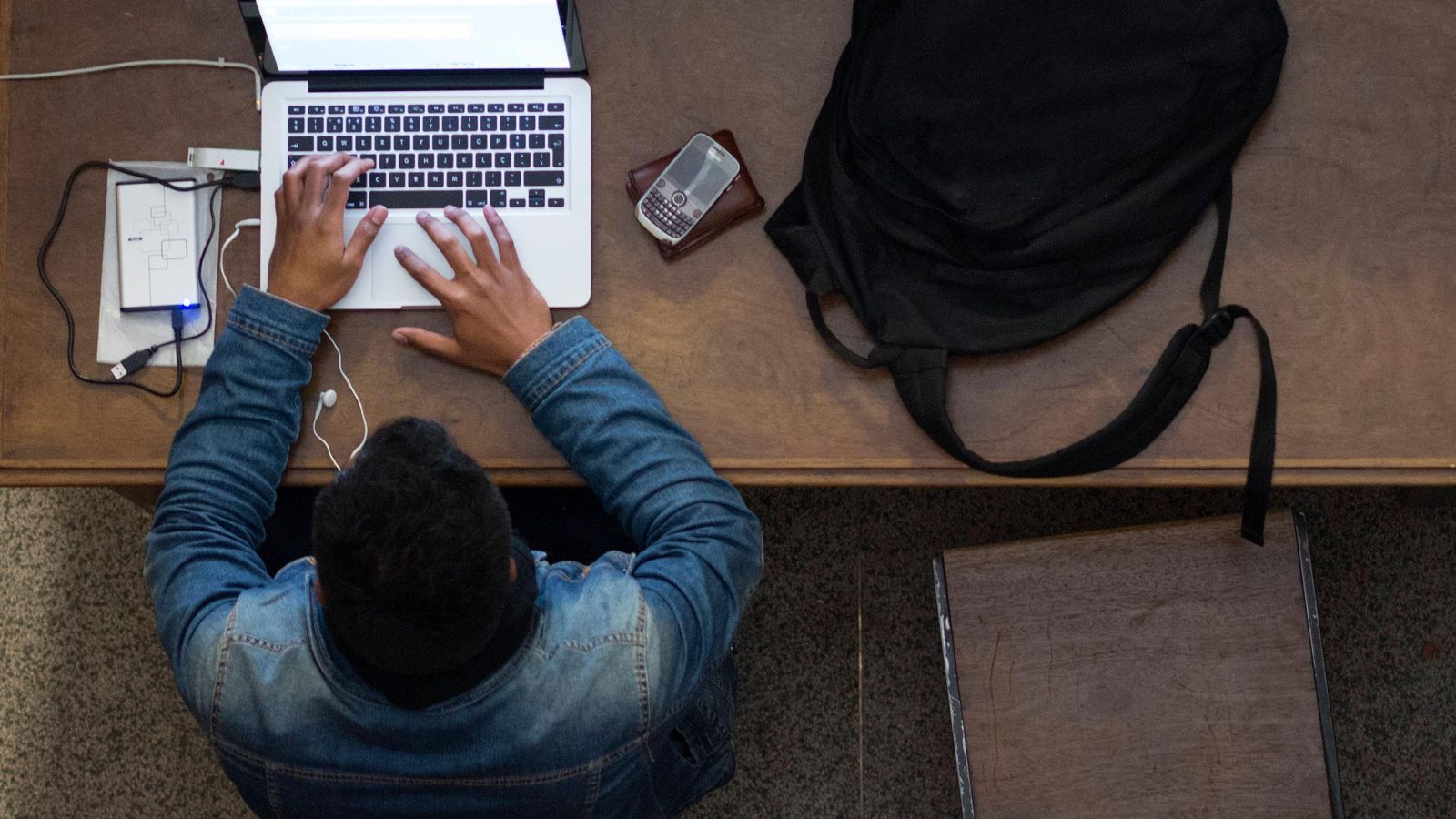 Israeli firm’s digital ads enabling installation of ‘zero-click’ spyware, researchers say
