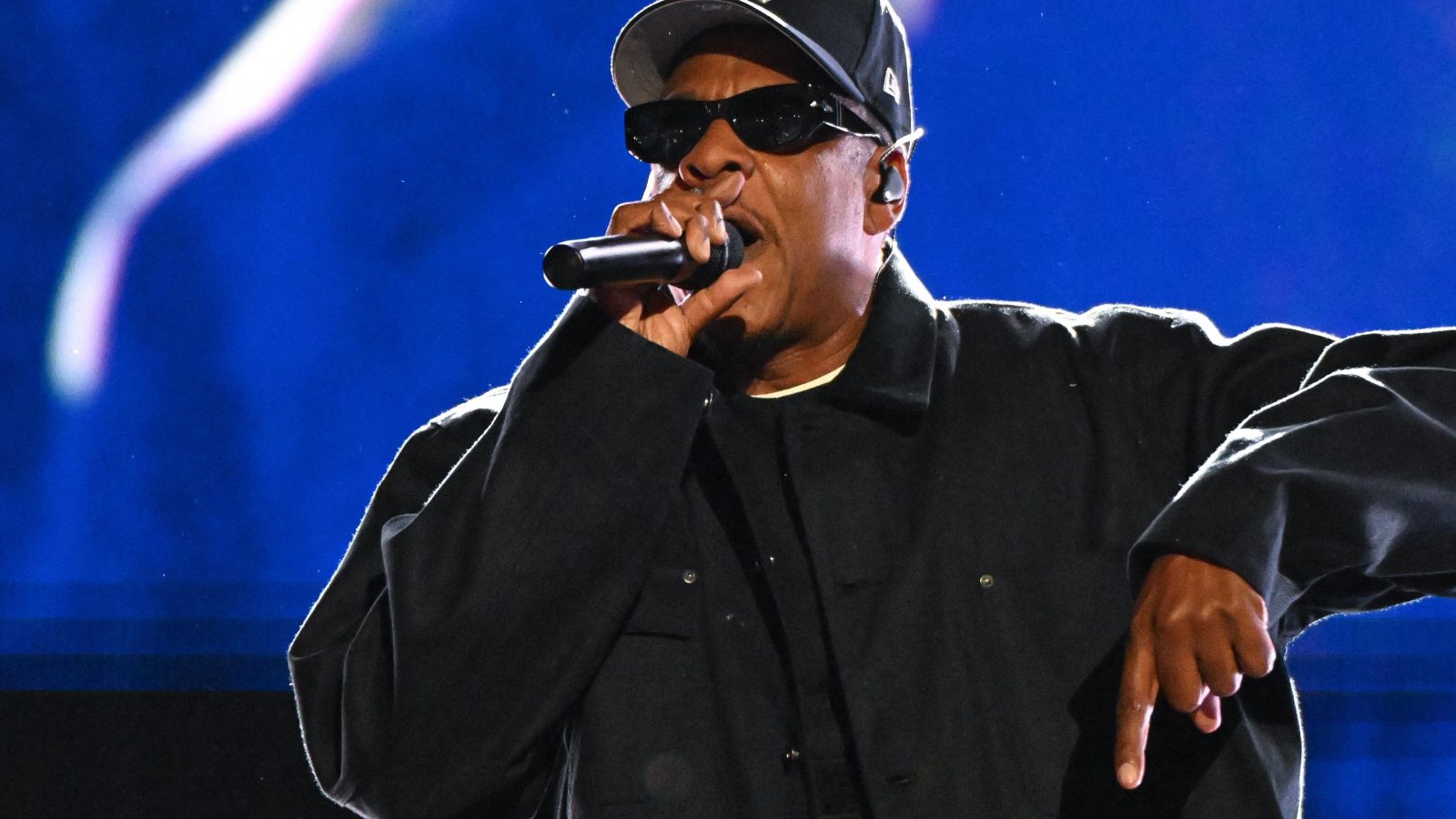 Jay-Z picks headliner for 2027 Super Bowl half-time show … Jay-Z