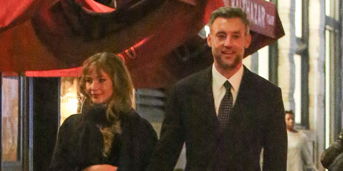 Jennifer Lawrence Adds a Touch of Drama to Her Date-Night Look With a Red Ombré Bag