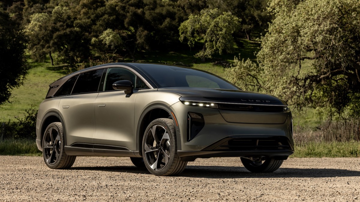 Lucid Motors’ EV output falls to lowest level in almost 2 years